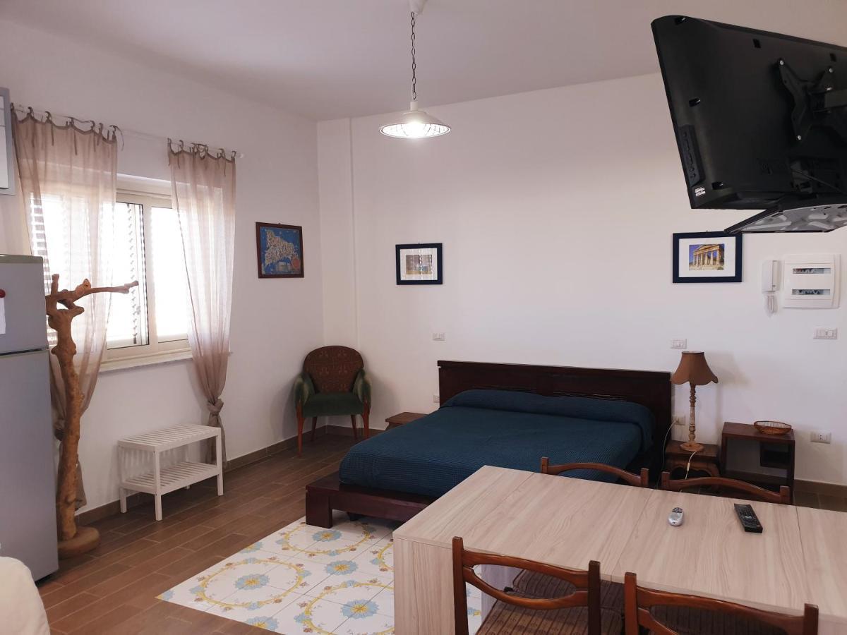 Fronte Mare A Venetico Apartment Екстериор снимка